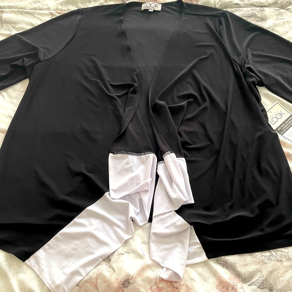 NWT The Look black with white trim open front lightweight cardigan, size 2X